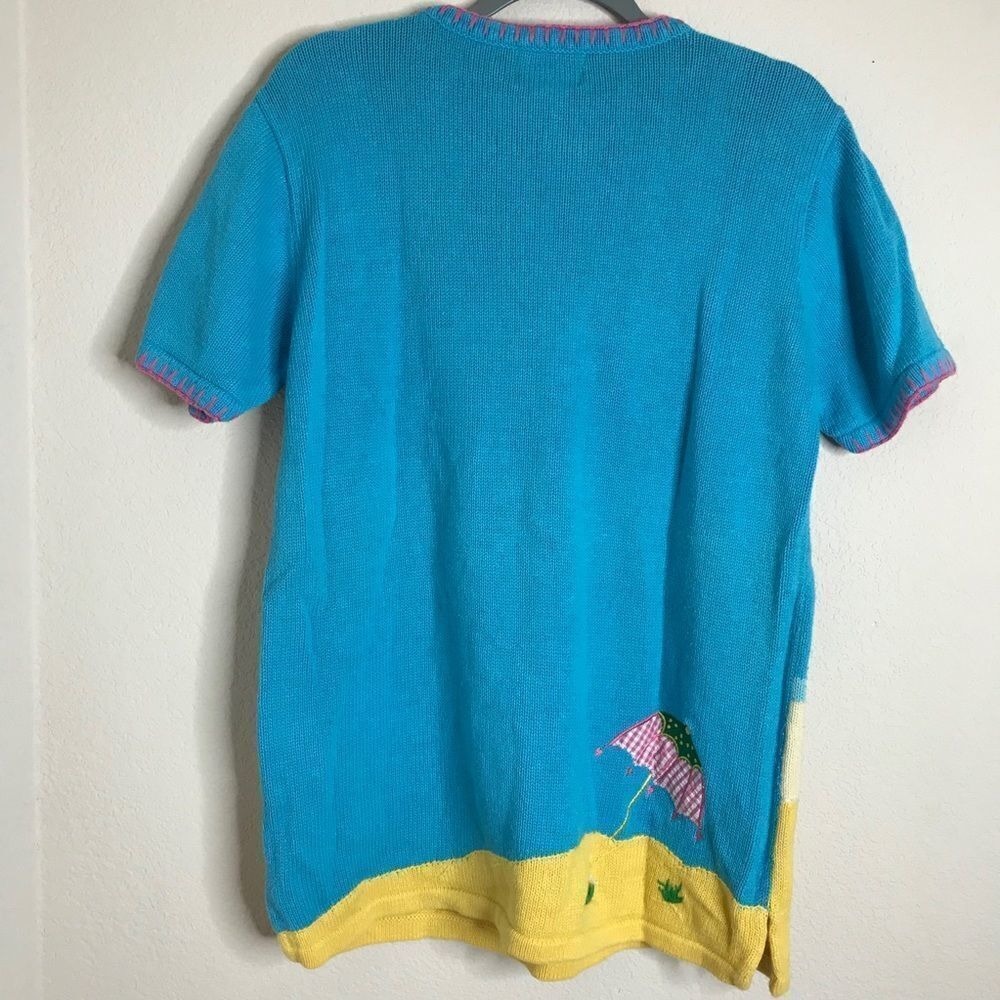 Quacker Factory vintage Beach Scene Embroidered Knit Top Blue Short Sleeve M - Picture 2 of 4